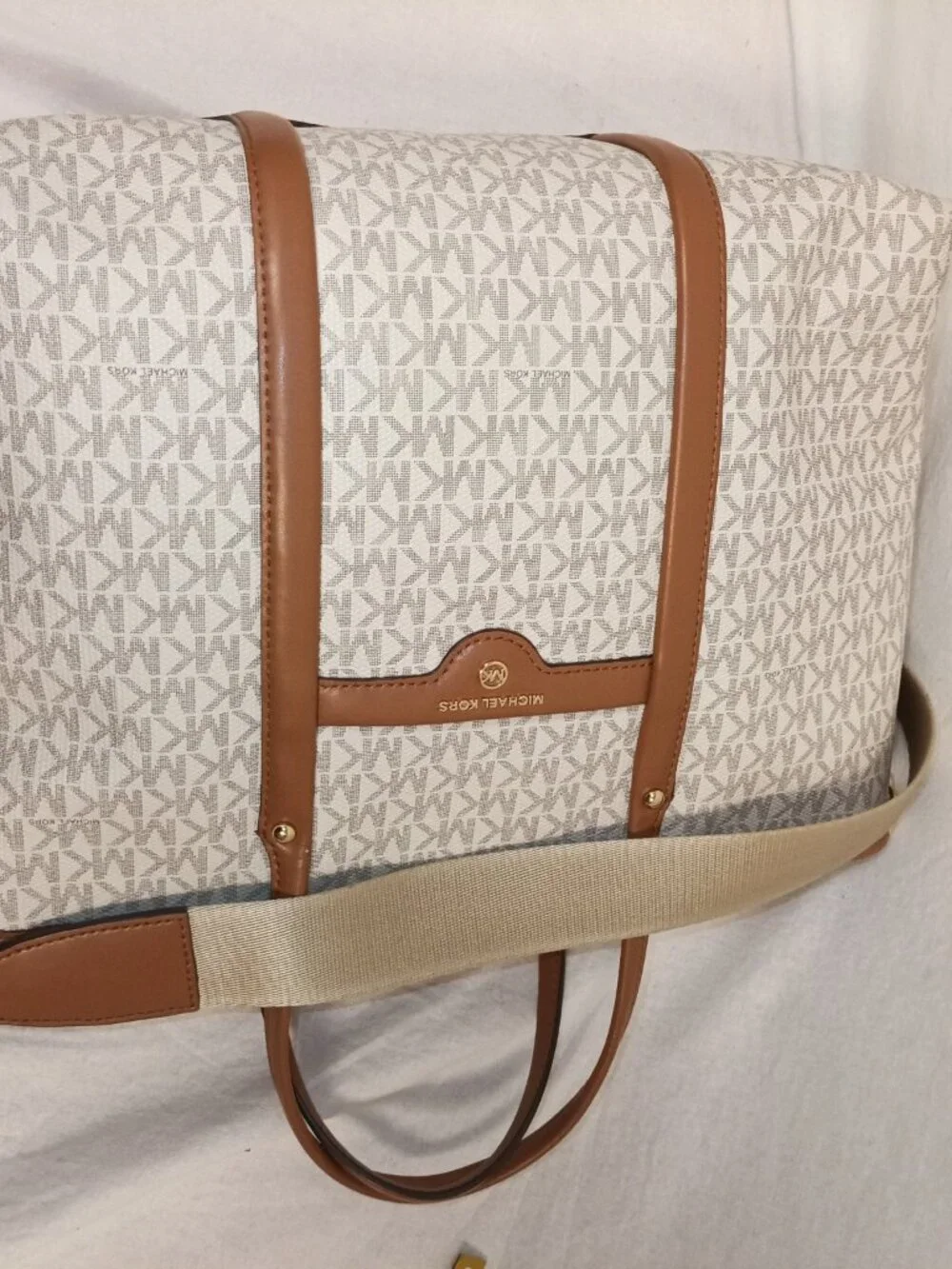 Michael Kors Beck Signature Handbag